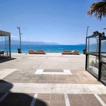 Apartment 50 Meters From The Beach Лоутраки Экстерьер фото